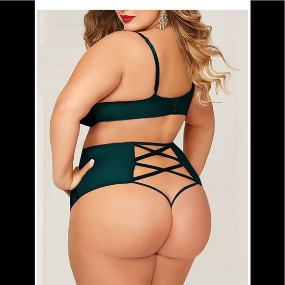 🆕 Plus Size Lingerie Set - Picture 2 of 2